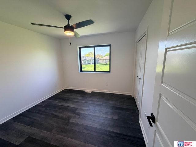 6764 Shadow Ridge Place, Columbus, NE 68601