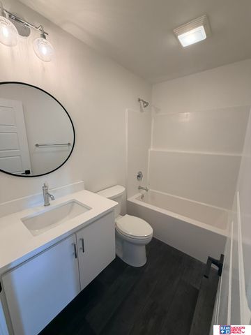 6764 Shadow Ridge Place, Columbus, NE 68601