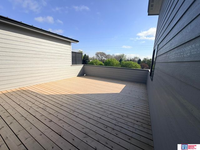 6764 Shadow Ridge Place, Columbus, NE 68601