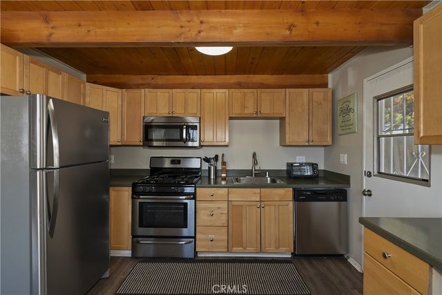 728 W Aeroplane, Big Bear City, CA 92314