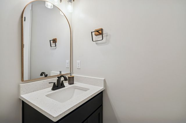 763 Thompson Creek Rd, Shelbyville, TN 37160