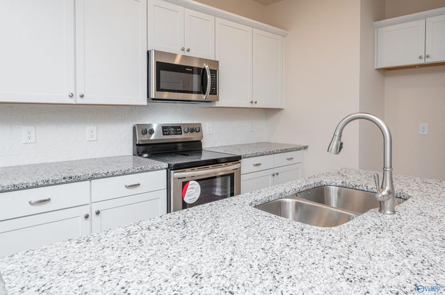 25652 Finchley Drive, Athens, AL 35613