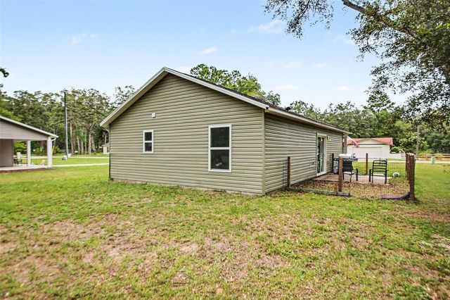 17050 SE 60TH STREET, Ocklawaha, FL 32179