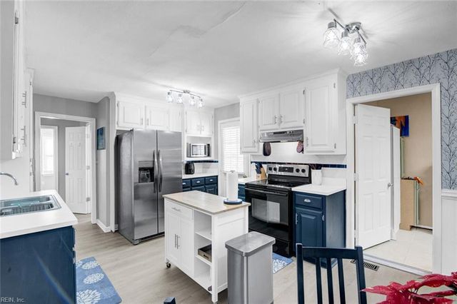 35 Clayton DR, Hampton, VA 23669