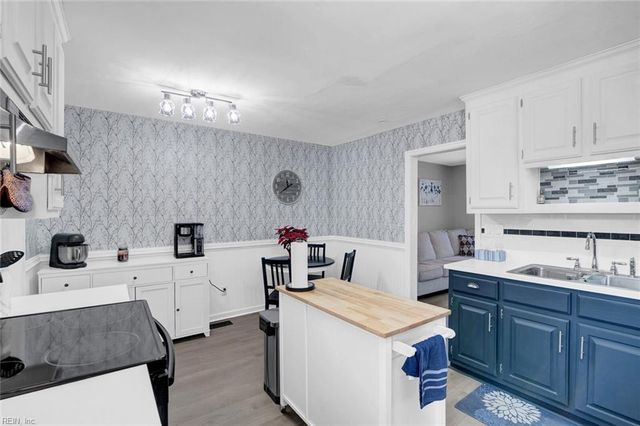 35 Clayton DR, Hampton, VA 23669