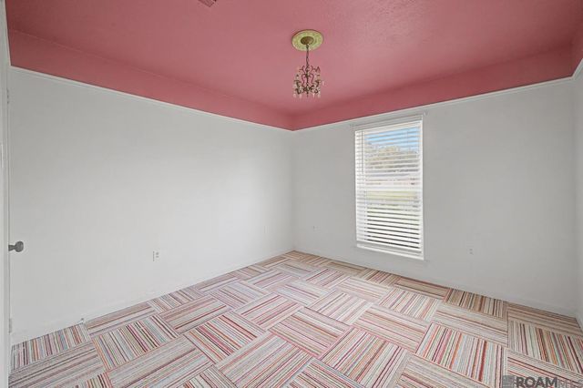 2125 Stonewood Dr, Baton Rouge, LA 70816