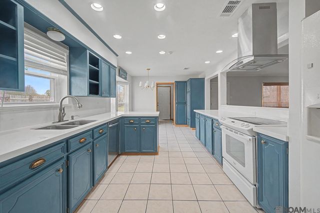 2125 Stonewood Dr, Baton Rouge, LA 70816