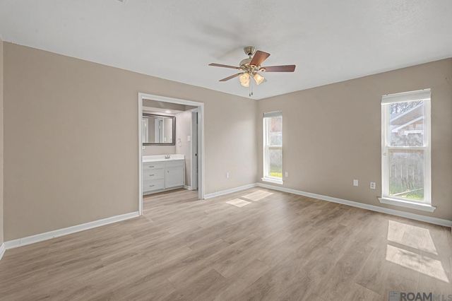 2125 Stonewood Dr, Baton Rouge, LA 70816