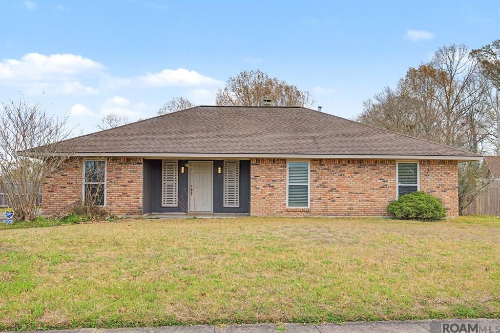 2125 Stonewood Dr, Baton Rouge, LA 70816