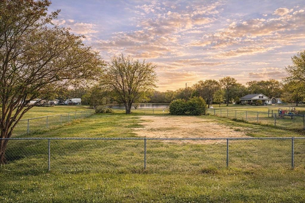 381 Cheyenne, Quitman, TX 75783