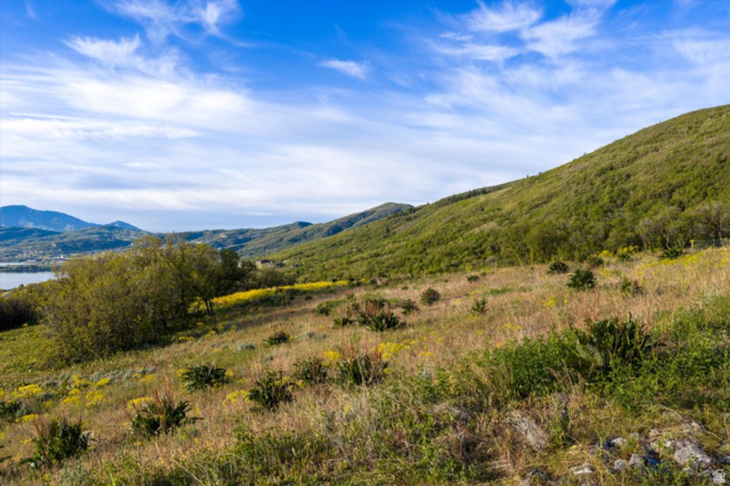 Image 13 of property listing at 4757 E OSPREY RANCH DR # 10, Eden, UT 84310