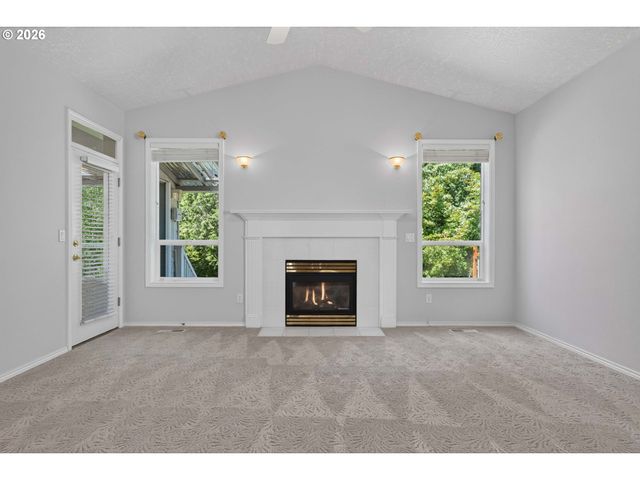 1531 Se IRONWOOD Ln, Gresham, OR 97080
