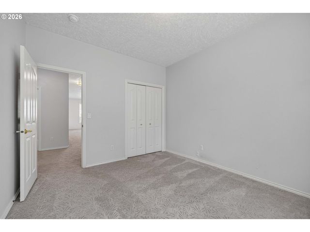 1531 Se IRONWOOD Ln, Gresham, OR 97080