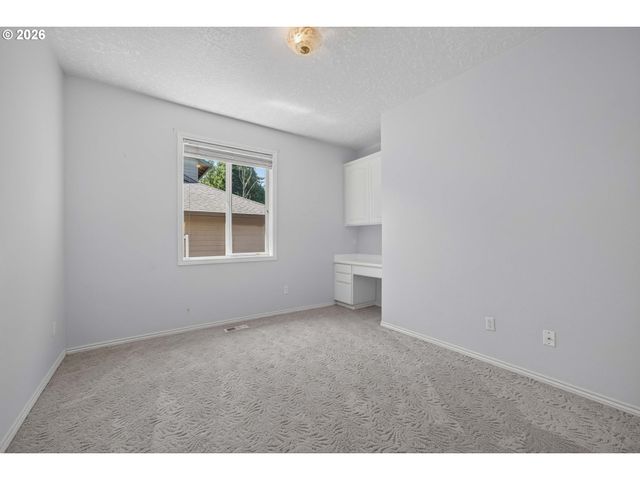 1531 Se IRONWOOD Ln, Gresham, OR 97080