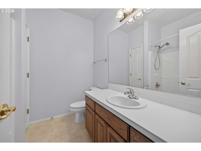 1531 Se IRONWOOD Ln, Gresham, OR 97080