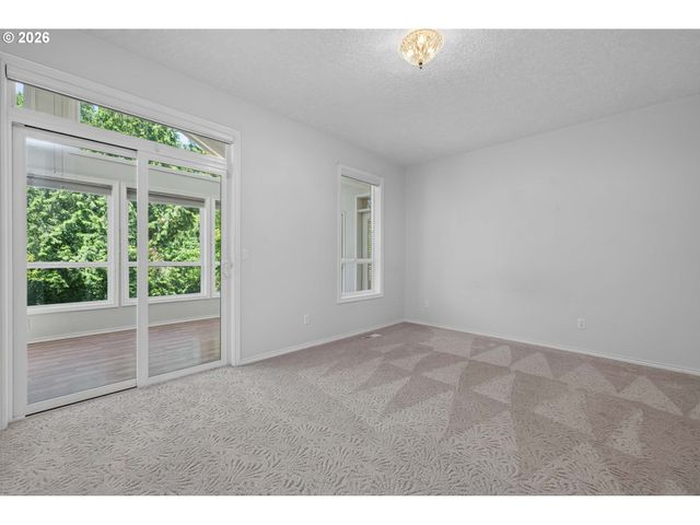 1531 Se IRONWOOD Ln, Gresham, OR 97080