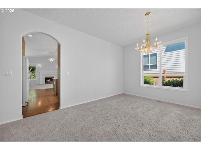 1531 Se IRONWOOD Ln, Gresham, OR 97080
