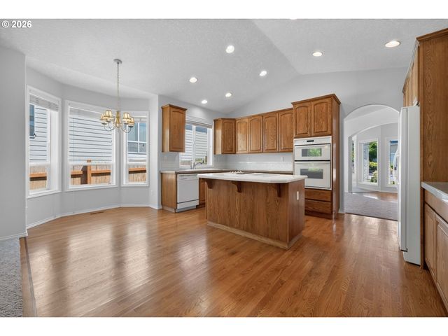 1531 Se IRONWOOD Ln, Gresham, OR 97080