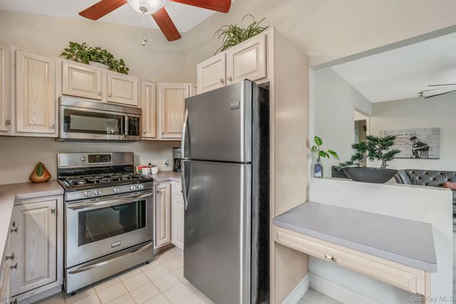 140 Emerson Avenue, Floral Park, NY 11001
