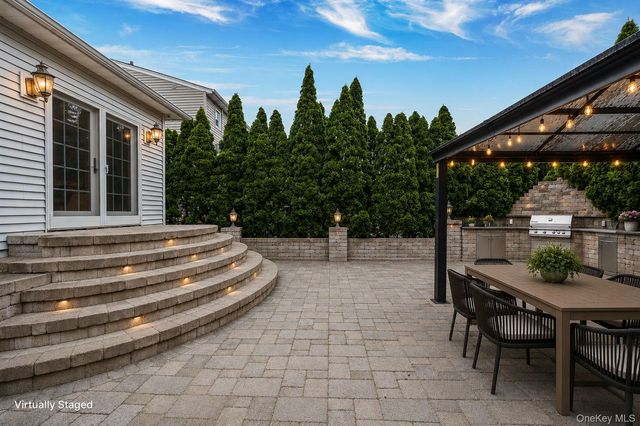 140 Emerson Avenue, Floral Park, NY 11001