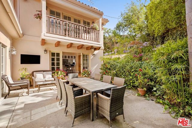 1717 Comstock Avenue, Los Angeles, CA 90024