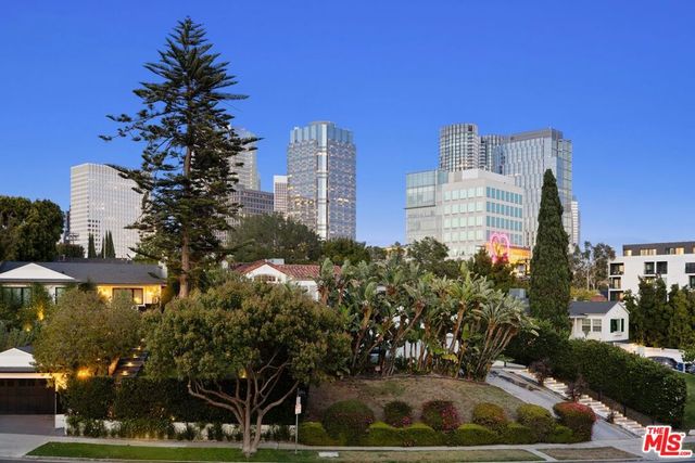 1717 Comstock Avenue, Los Angeles, CA 90024