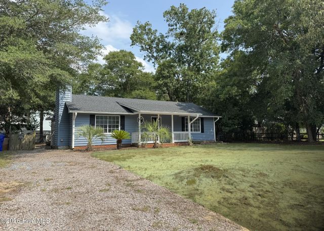 102 NW 20th Street, Oak Island, NC 28465