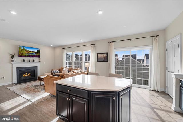 211 SHOE BUCKLE CT, Stephens City, VA 22655