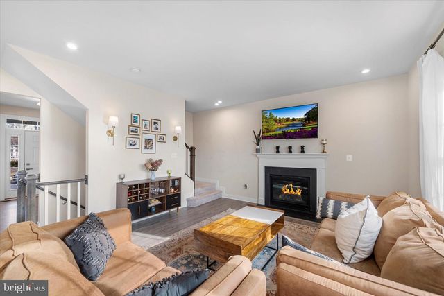 211 SHOE BUCKLE CT, Stephens City, VA 22655