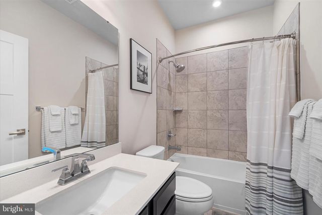 211 SHOE BUCKLE CT, Stephens City, VA 22655