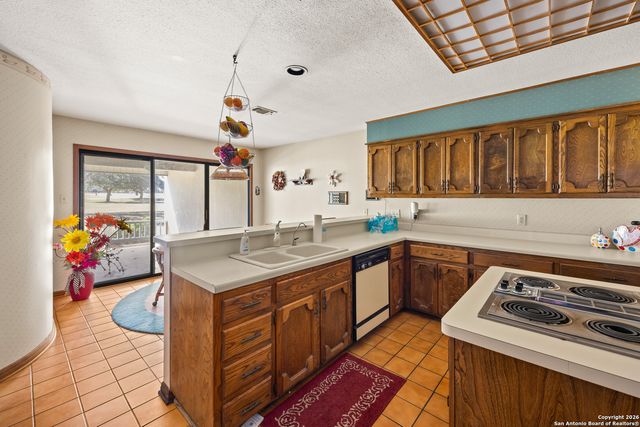 611 Cliffdwellers, Boerne, TX 78006