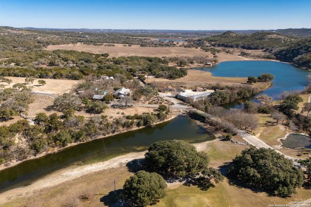 611 Cliffdwellers, Boerne, TX 78006
