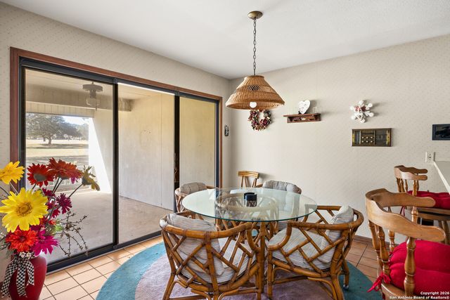 611 Cliffdwellers, Boerne, TX 78006