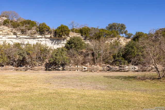 611 Cliffdwellers, Boerne, TX 78006