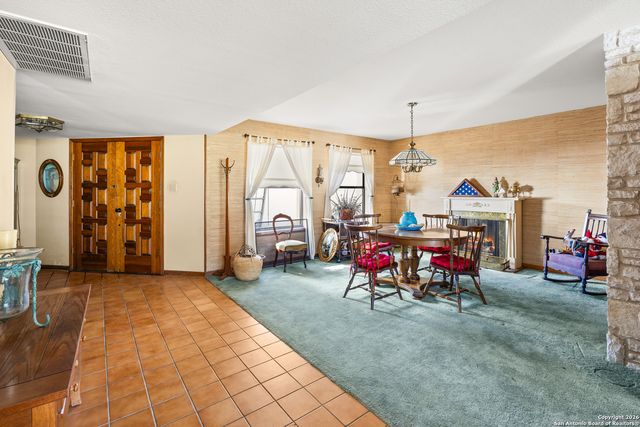 611 Cliffdwellers, Boerne, TX 78006