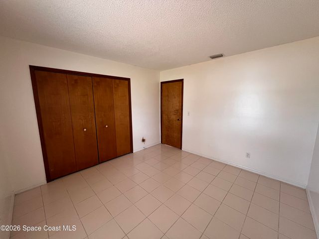 818 Seven Gables Circle SE, Palm Bay, FL 32909