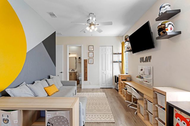 112 Isle Verde Way, Palm Beach Gardens, FL 33418