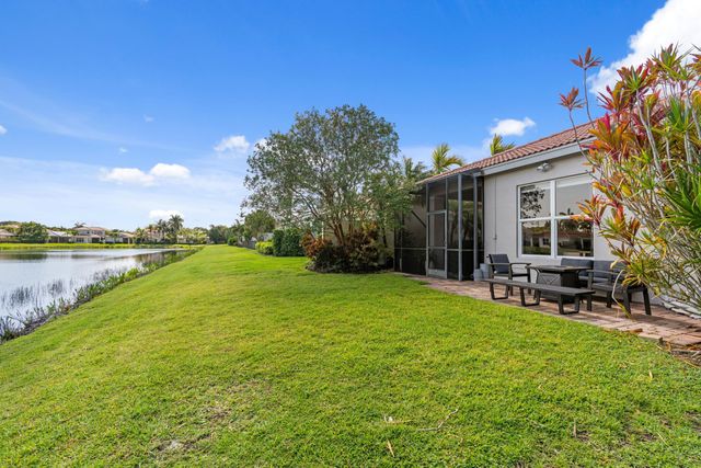 112 Isle Verde Way, Palm Beach Gardens, FL 33418