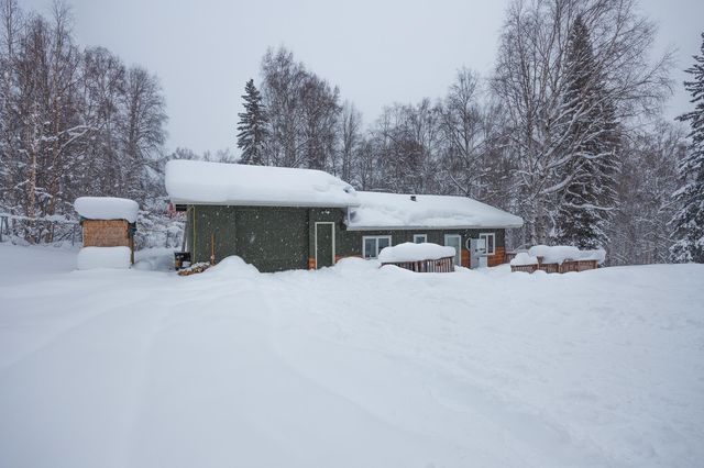 1420 WHISTLING SWAN DRIVE, Fairbanks, AK 99712