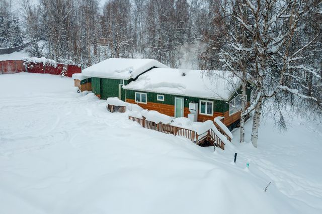 1420 WHISTLING SWAN DRIVE, Fairbanks, AK 99712