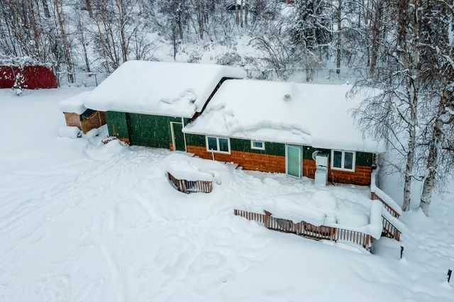 1420 WHISTLING SWAN DRIVE, Fairbanks, AK 99712