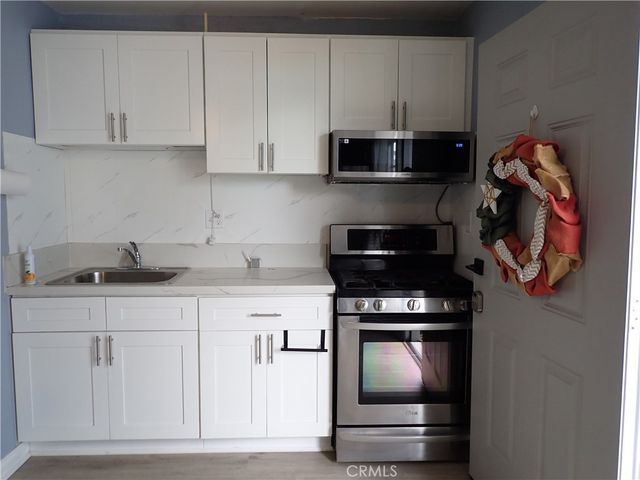 17101 Hague, Huntington Beach, CA 92647