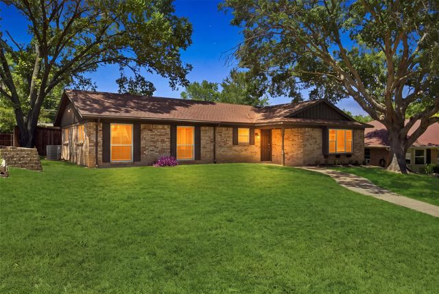 2021 Meadowcreek Drive, Plano, TX 75074