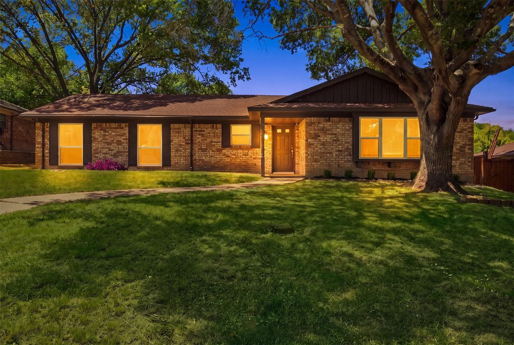 2021 Meadowcreek Drive, Plano, TX 75074