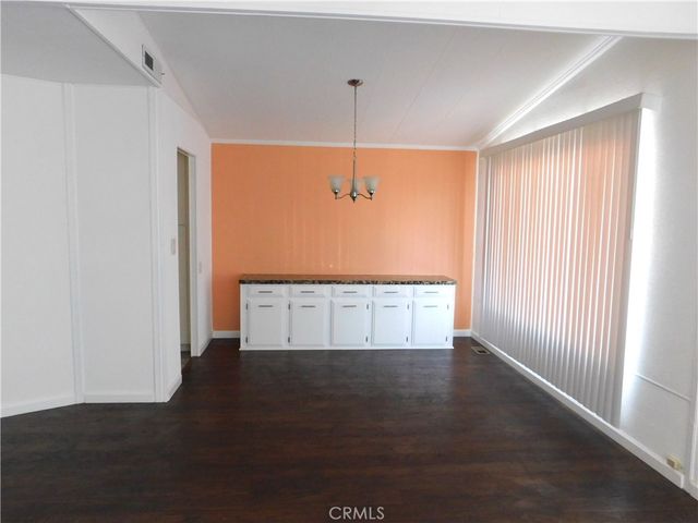 1525 W Oakland Avenue 99, Hemet, CA 92543
