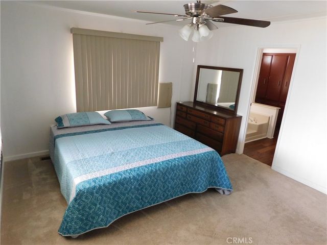 1525 W Oakland Avenue 99, Hemet, CA 92543