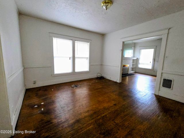 2124 Sherwood Ave, Louisville, KY 40205