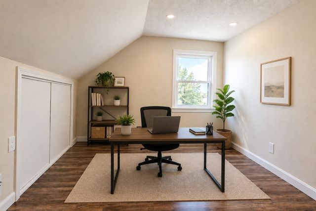 117 Lexington Ave, Lowell, MA 01854