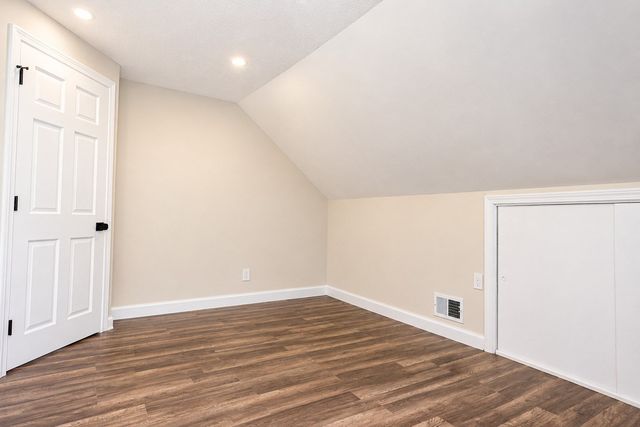 117 Lexington Ave, Lowell, MA 01854