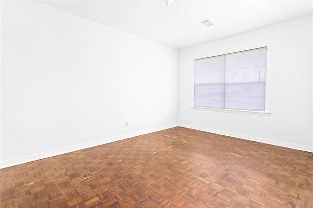 413 Gardenia Avenue, Orange, TX 77630